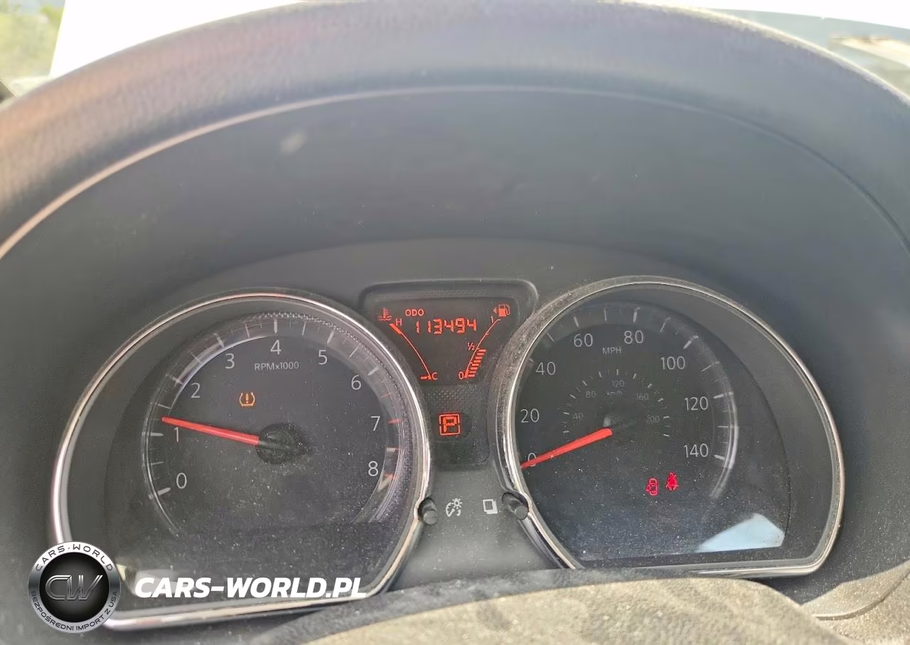 2018 Nissan Versa Note S VIN:3N1CE2CP0JL369807 - 9