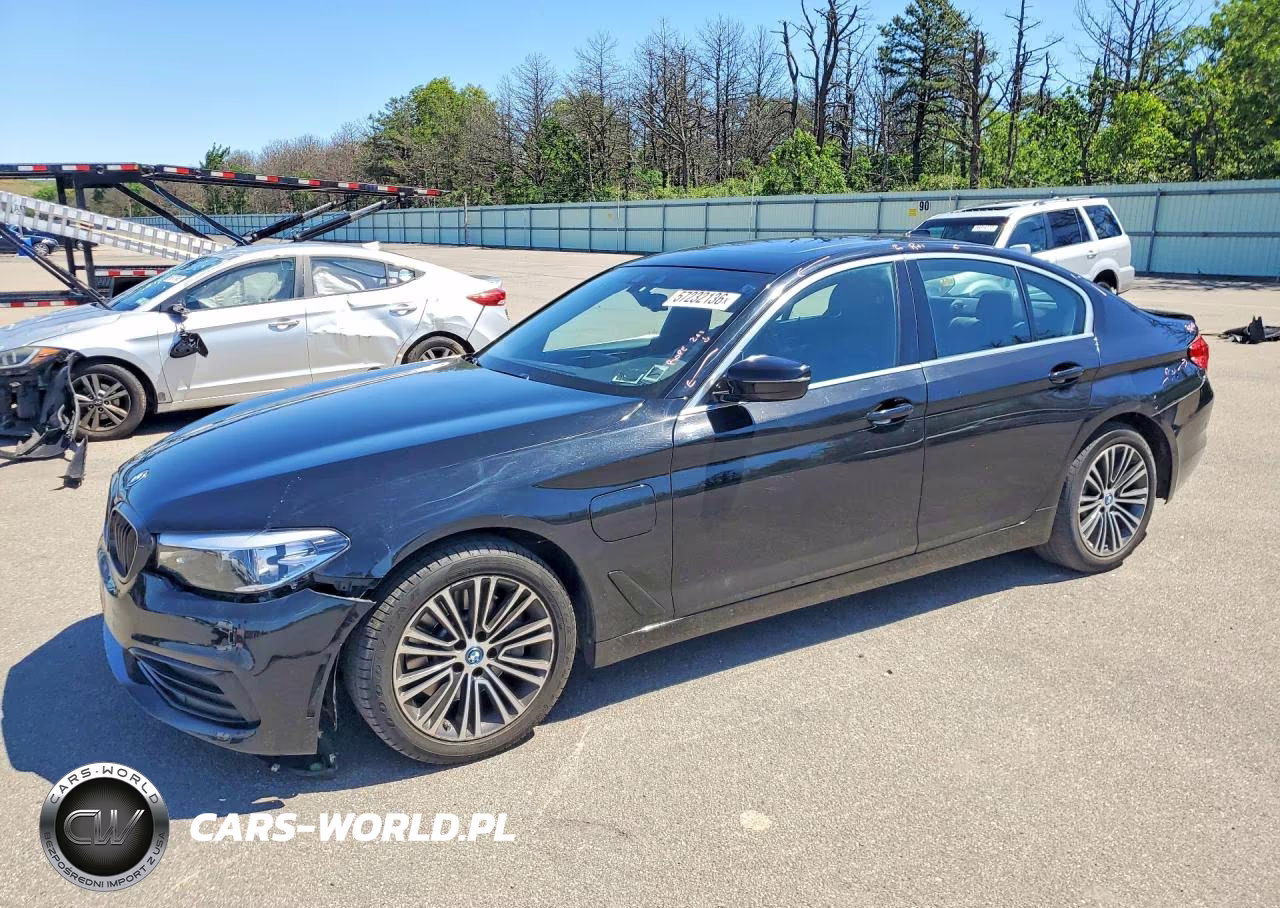 2019 BMW 530E – zdjęcie 1 z 13
