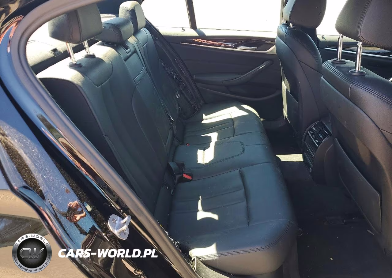 2019 BMW 530E VIN:WBAJA9C58KB388466 - 10