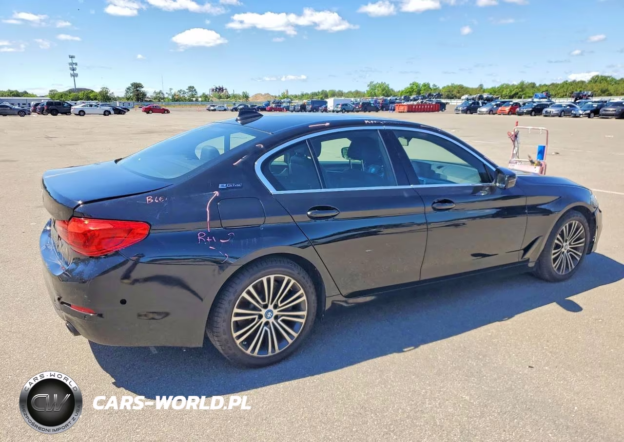 2019 BMW 530E VIN:WBAJA9C58KB388466 - 3