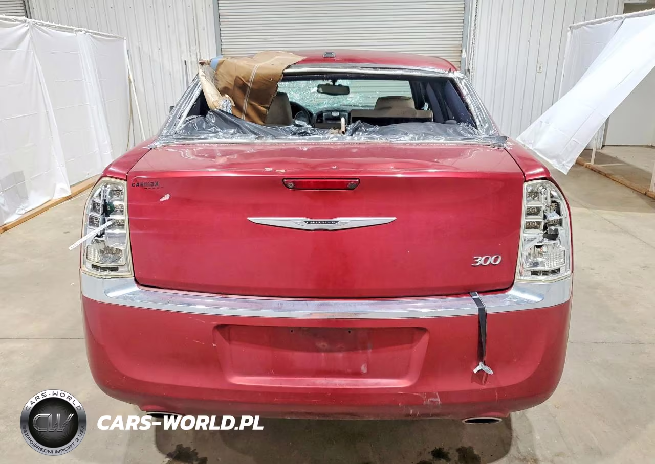 2013 Chrysler 300 VIN:2C3CCAAGXDH698323 - 6