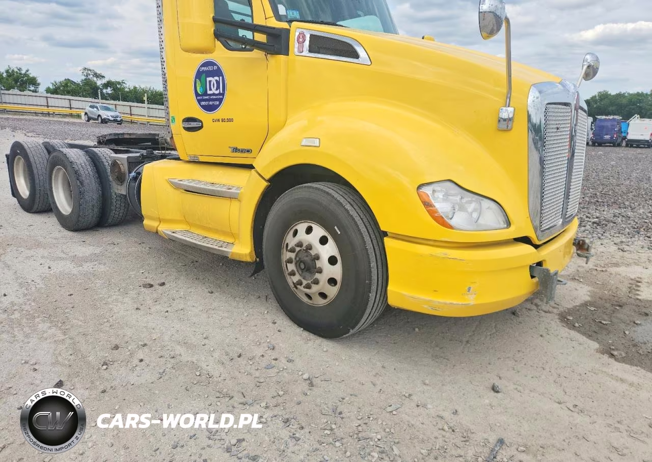 2016 Kenworth T680 Semi Truck VIN:1XKYD40X1GJ497841 - 9