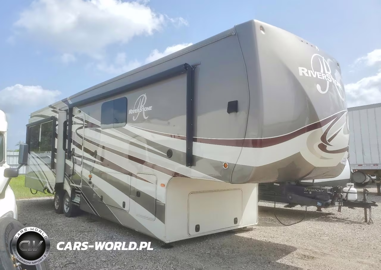 2018 Forest River Riverstone Camper – zdjęcie 1 z 10