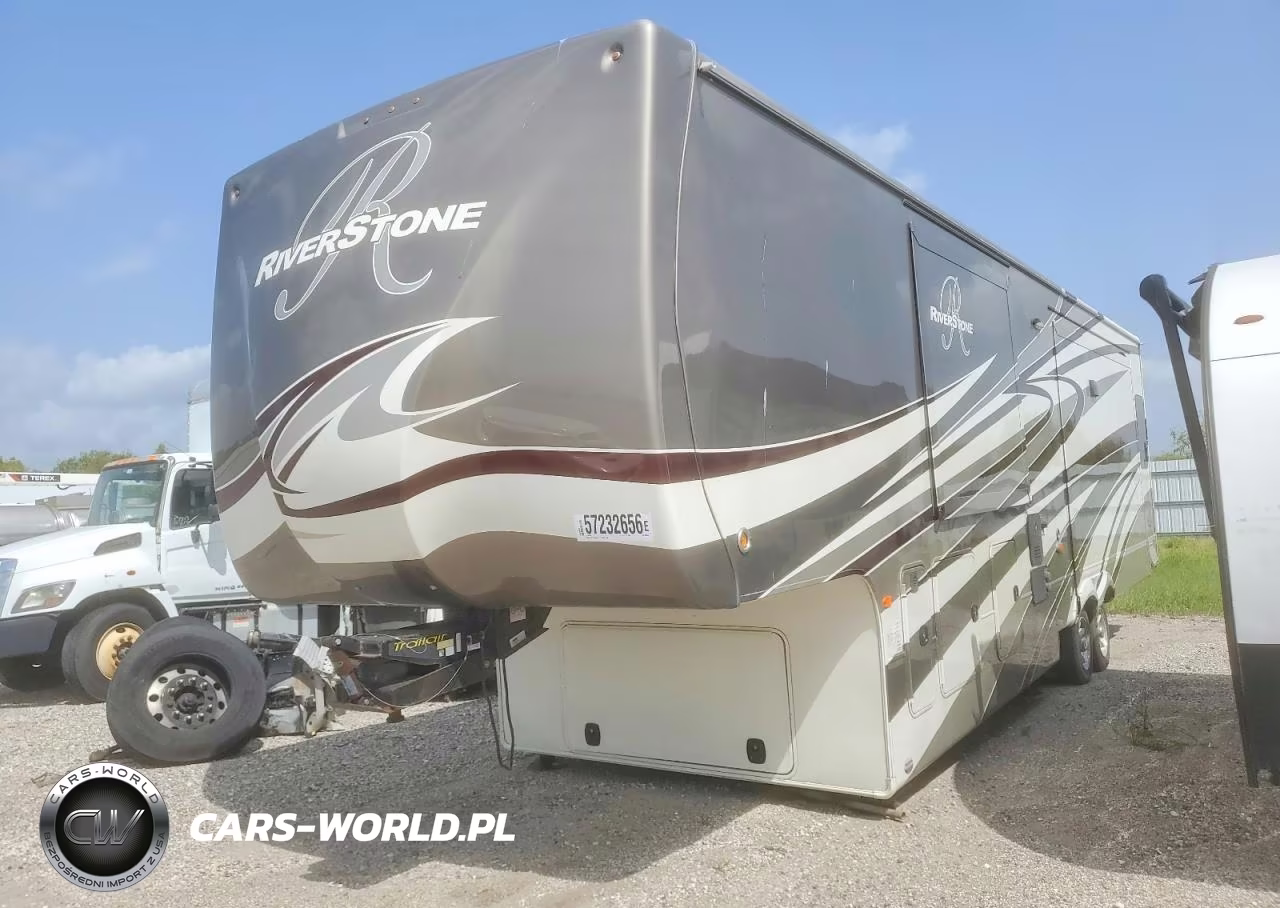 2018 Forest River Riverstone Camper VIN:4X4FRSP23G5000083 - 2