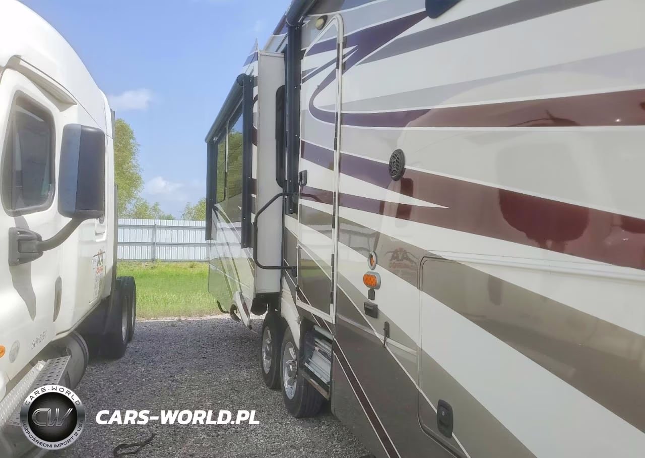 2018 Forest River Riverstone Camper VIN:4X4FRSP23G5000083 - 9
