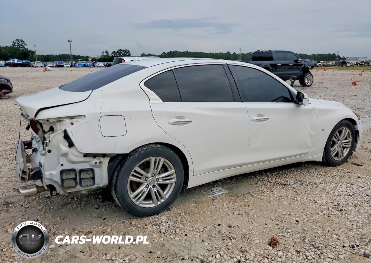 2014 Infiniti Q50 Premium VIN:JN1BV7AP3EM679330 - 3