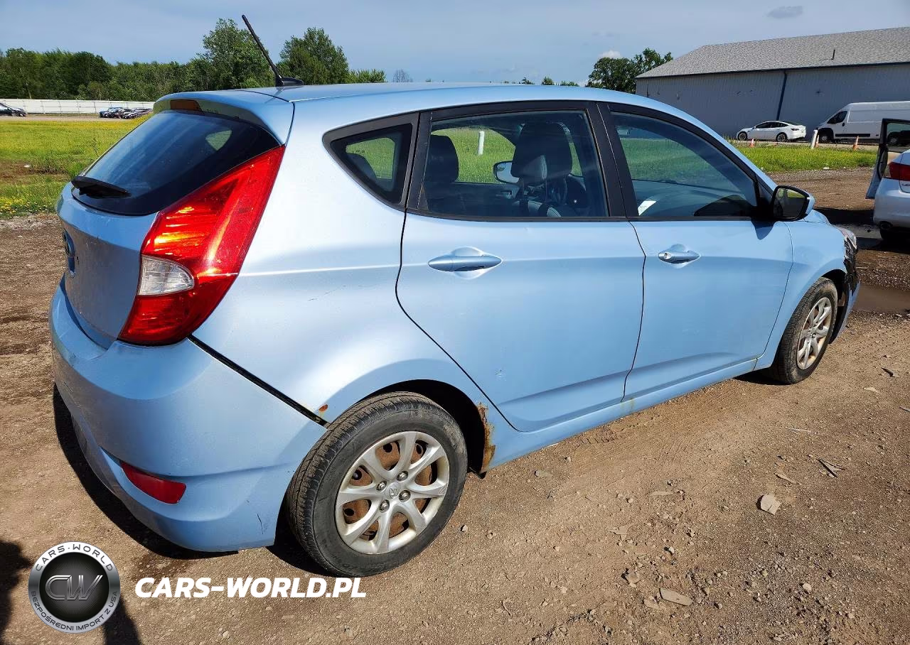 2014 Hyundai Accent Gs VIN:KMHCT5AE7EU176373 - 3