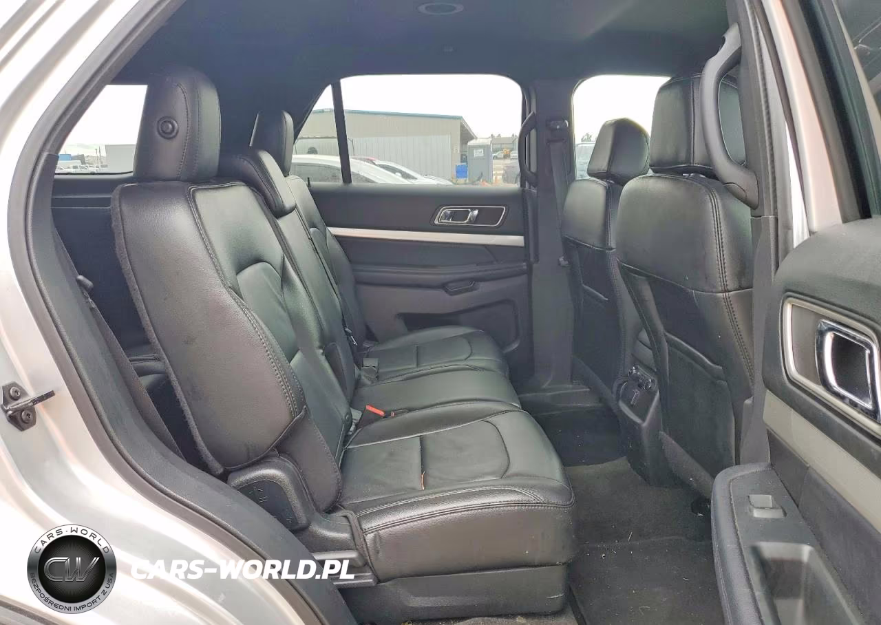 2017 Ford Explorer Xlt VIN:1FM5K7D84HGD62677 - 11