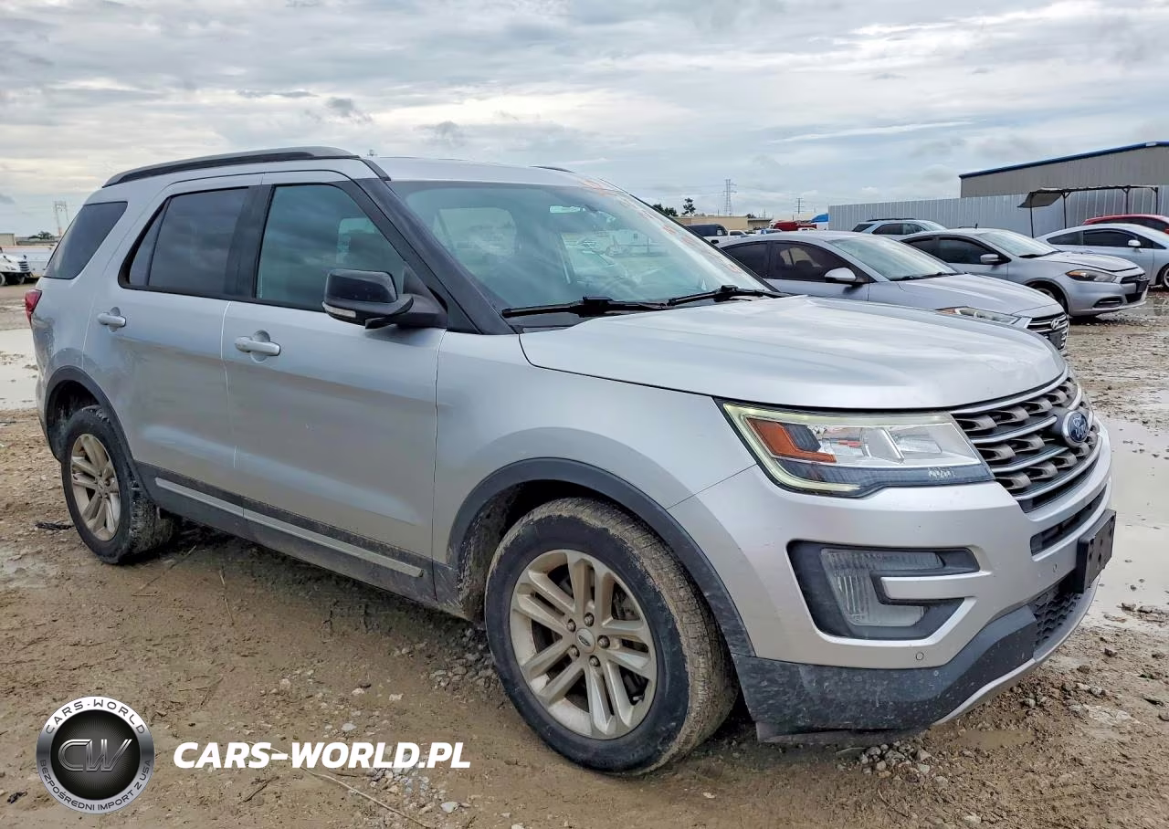 2017 Ford Explorer Xlt VIN:1FM5K7D84HGD62677 - 4