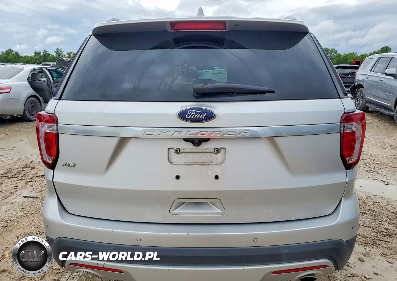 2017 Ford Explorer Xlt VIN:1FM5K7D84HGD62677 - 6