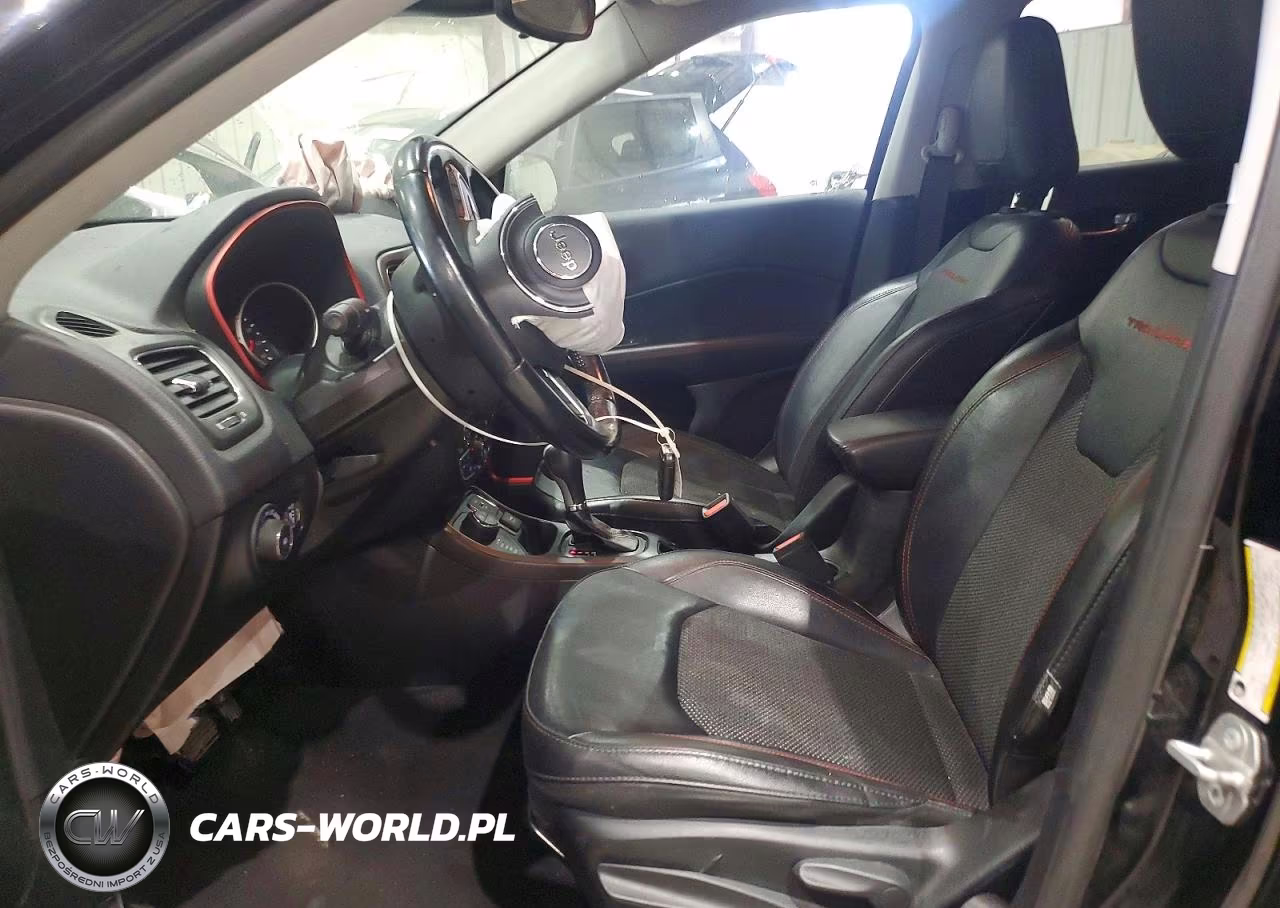 2020 Jeep Compass Trailhawk VIN:3C4NJDDB3LT159737 - 7