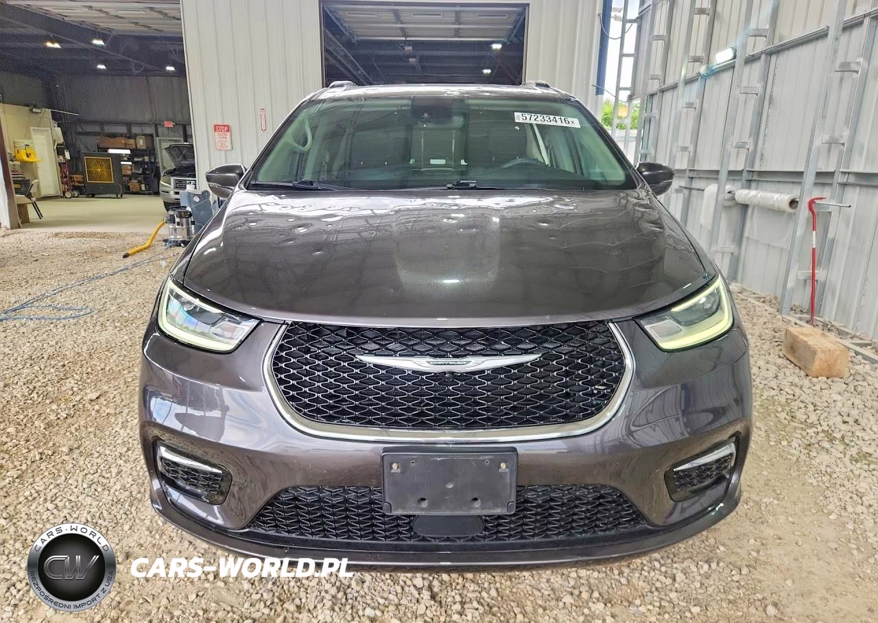 2022 Chrysler Pacifica Touring L VIN:2C4RC1BG2NR142409 - 5
