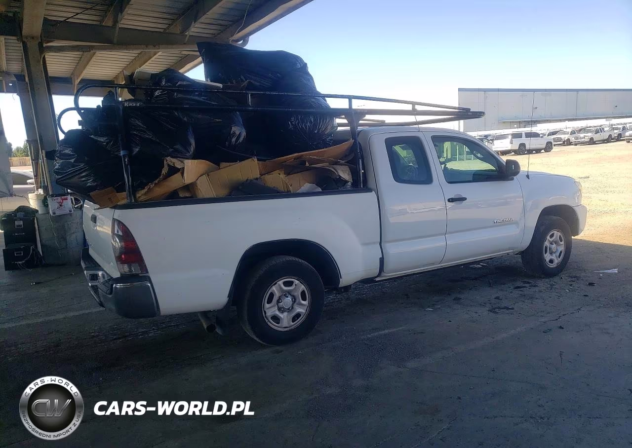 2013 Toyota Tacoma Access Cab VIN:5TFTX4CN4DX032728 - 3