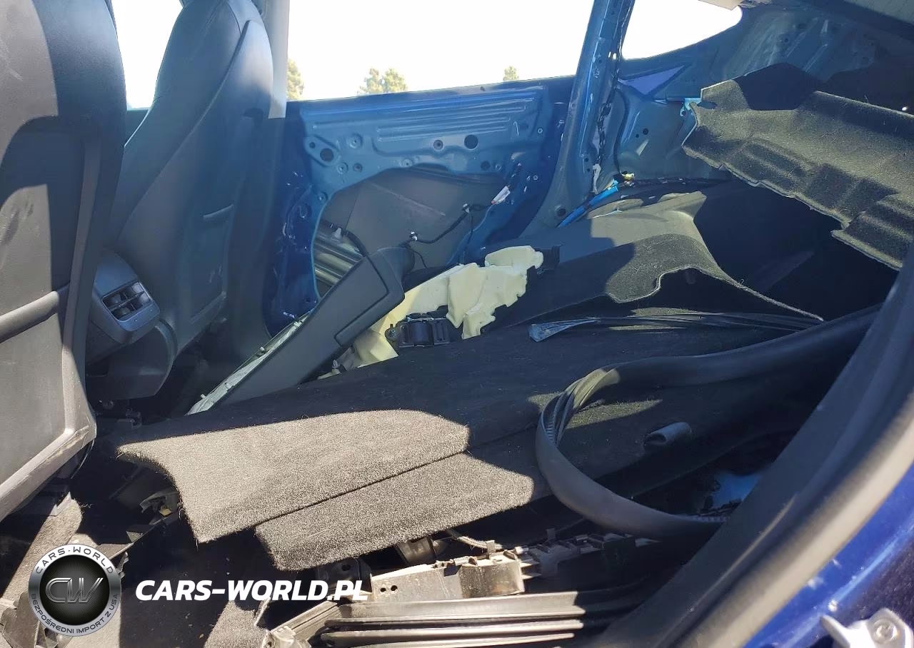 2022 Tesla Model Y VIN:7SAYGDEE6NF344891 - 10
