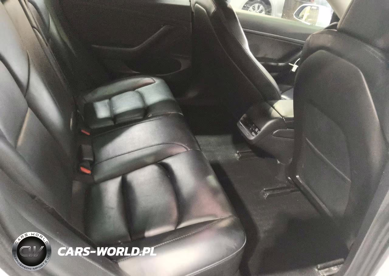2020 Tesla Model 3 VIN:5YJ3E1EAXLF644830 - 10