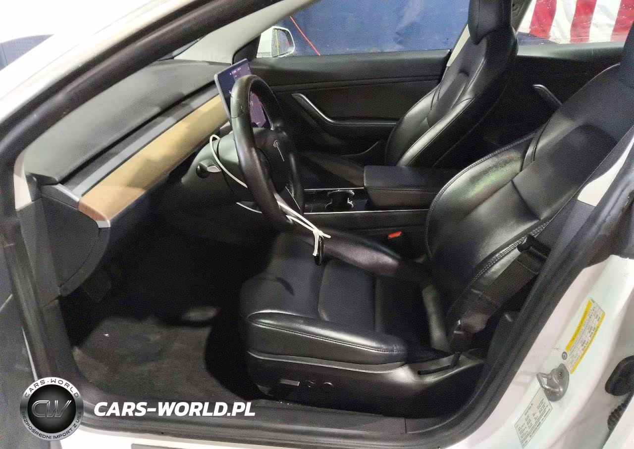 2020 Tesla Model 3 VIN:5YJ3E1EAXLF644830 - 7