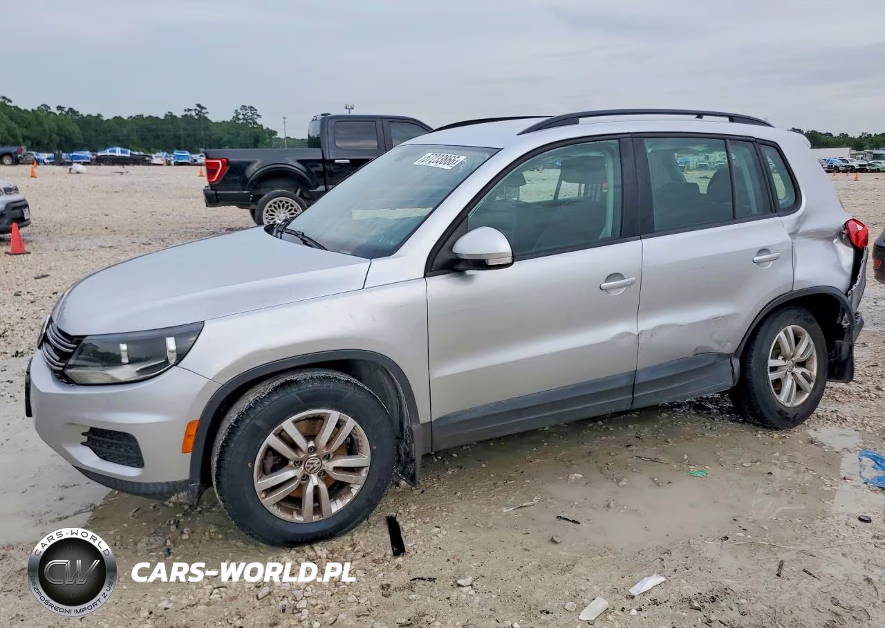 2017 Volkswagen Tiguan S-Limited