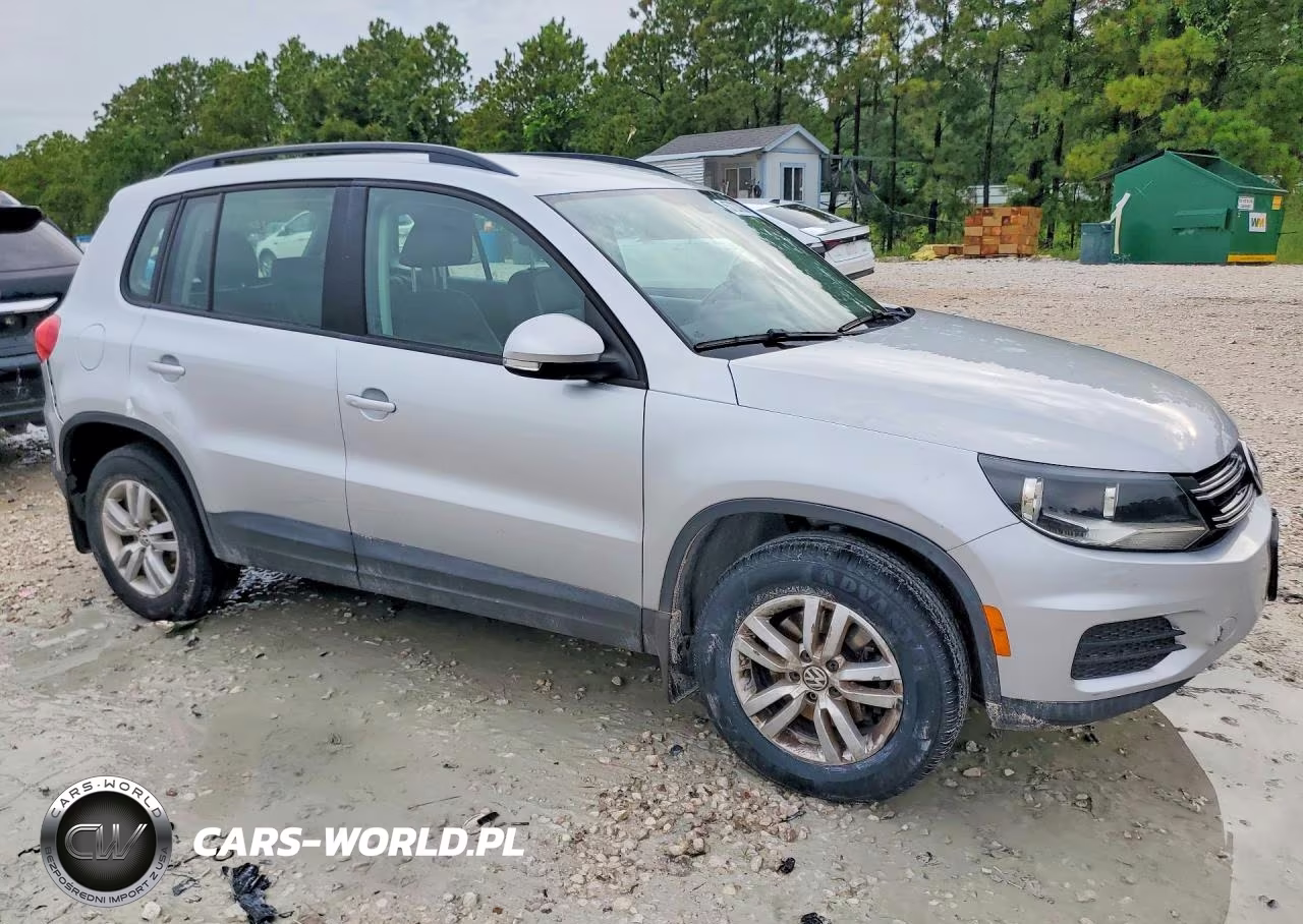 2017 Volkswagen Tiguan S-Limited VIN:WVGBV7AX5HK027138 - 4