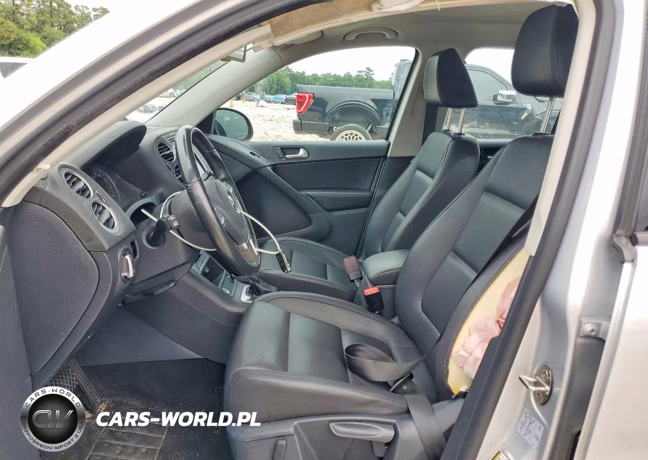 2017 Volkswagen Tiguan S-Limited VIN:WVGBV7AX5HK027138 - 7