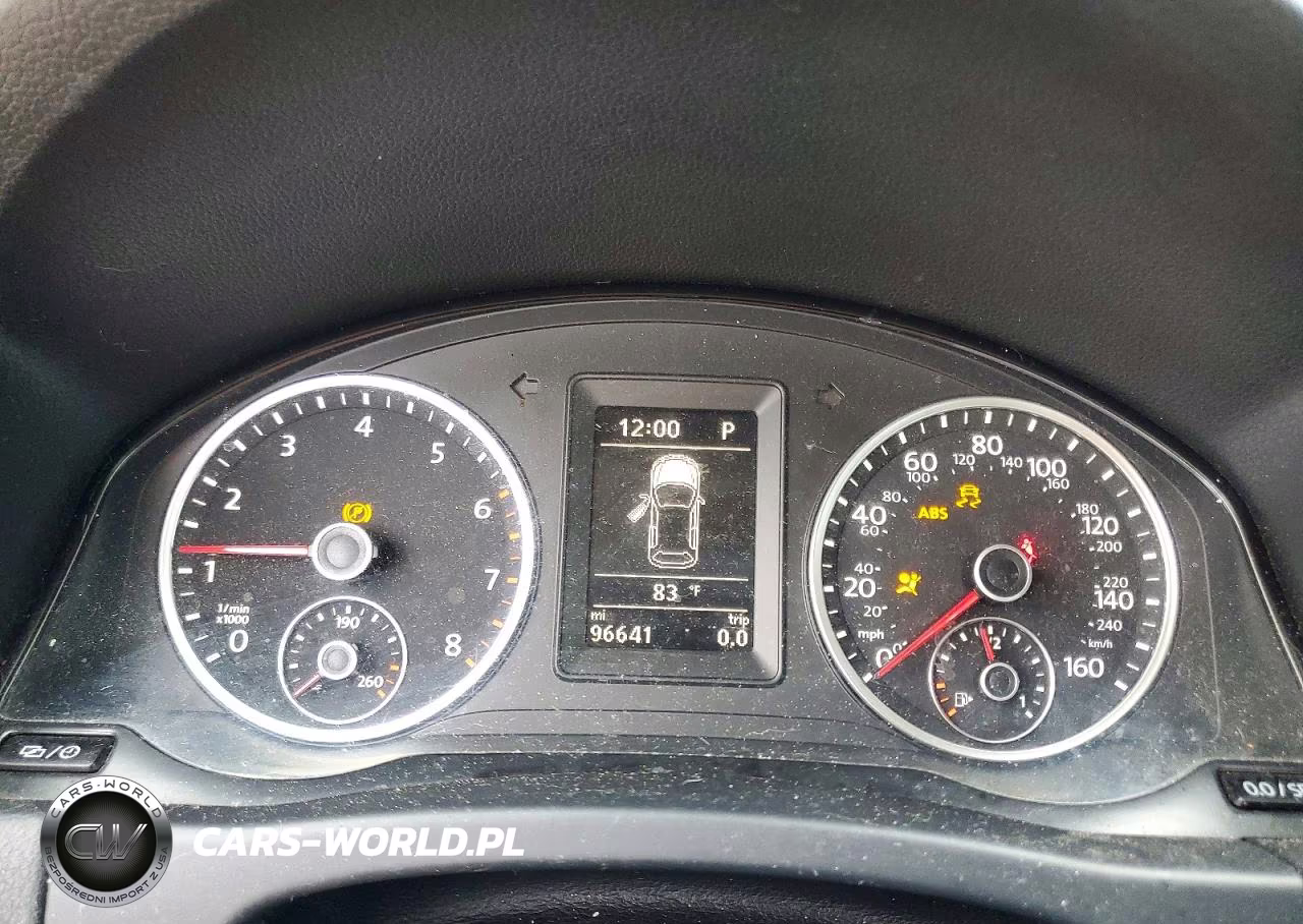 2017 Volkswagen Tiguan S-Limited VIN:WVGBV7AX5HK027138 - 9