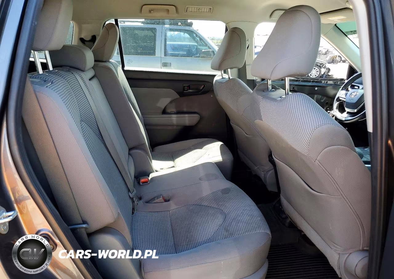 2022 Toyota Highlander Hybrid Le VIN:5TDZARAH8NS510050 - 10
