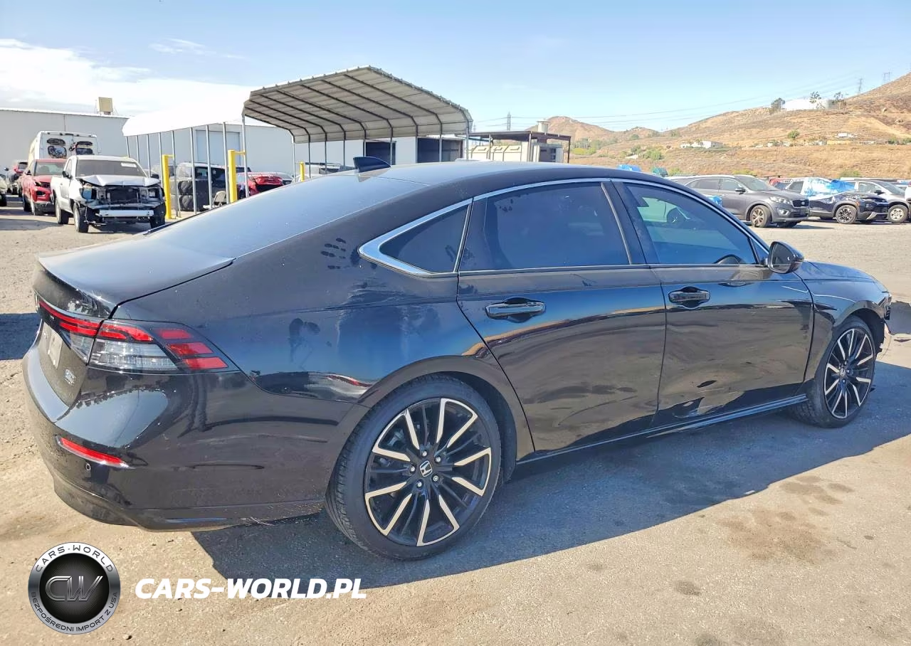 2025 Honda Accord Touring Hybrid VIN:1HGCY2F89SA030319 - 3