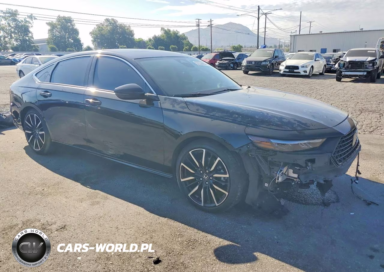 2025 Honda Accord Touring Hybrid VIN:1HGCY2F89SA030319 - 4