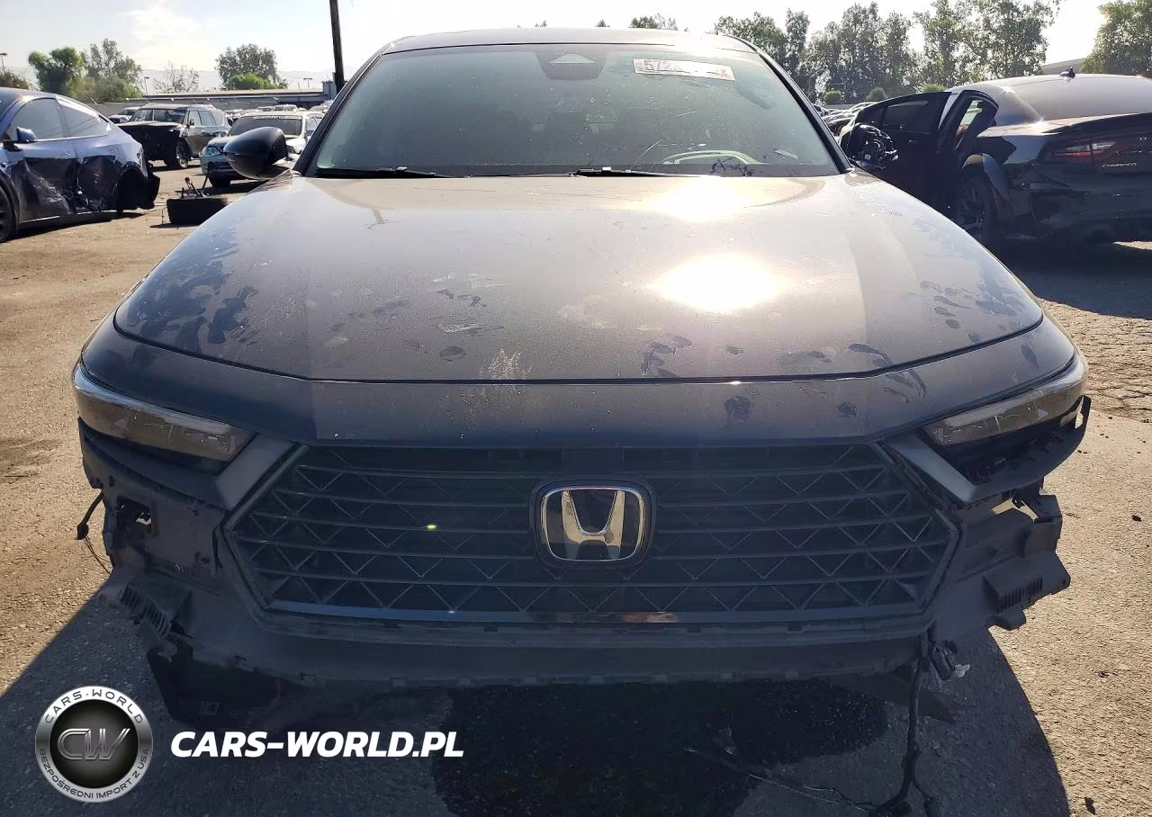 2025 Honda Accord Touring Hybrid VIN:1HGCY2F89SA030319 - 5