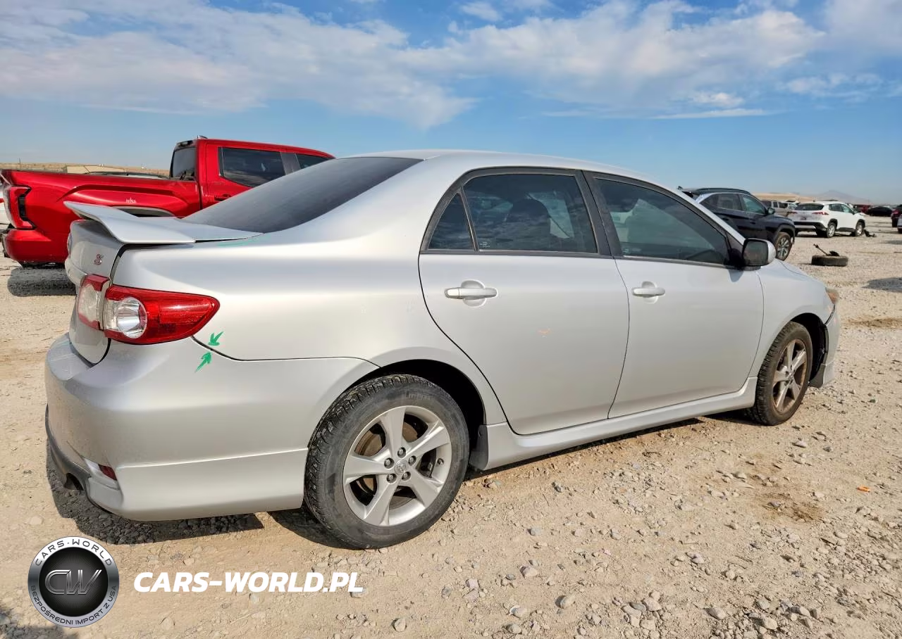 2013 Toyota Corolla S VIN:5YFBU4EE5DP208539 - 3