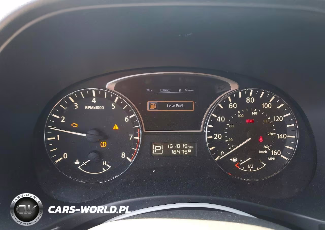 2015 Nissan Pathfinder S VIN:5N1AR2MM7FC718165 - 9