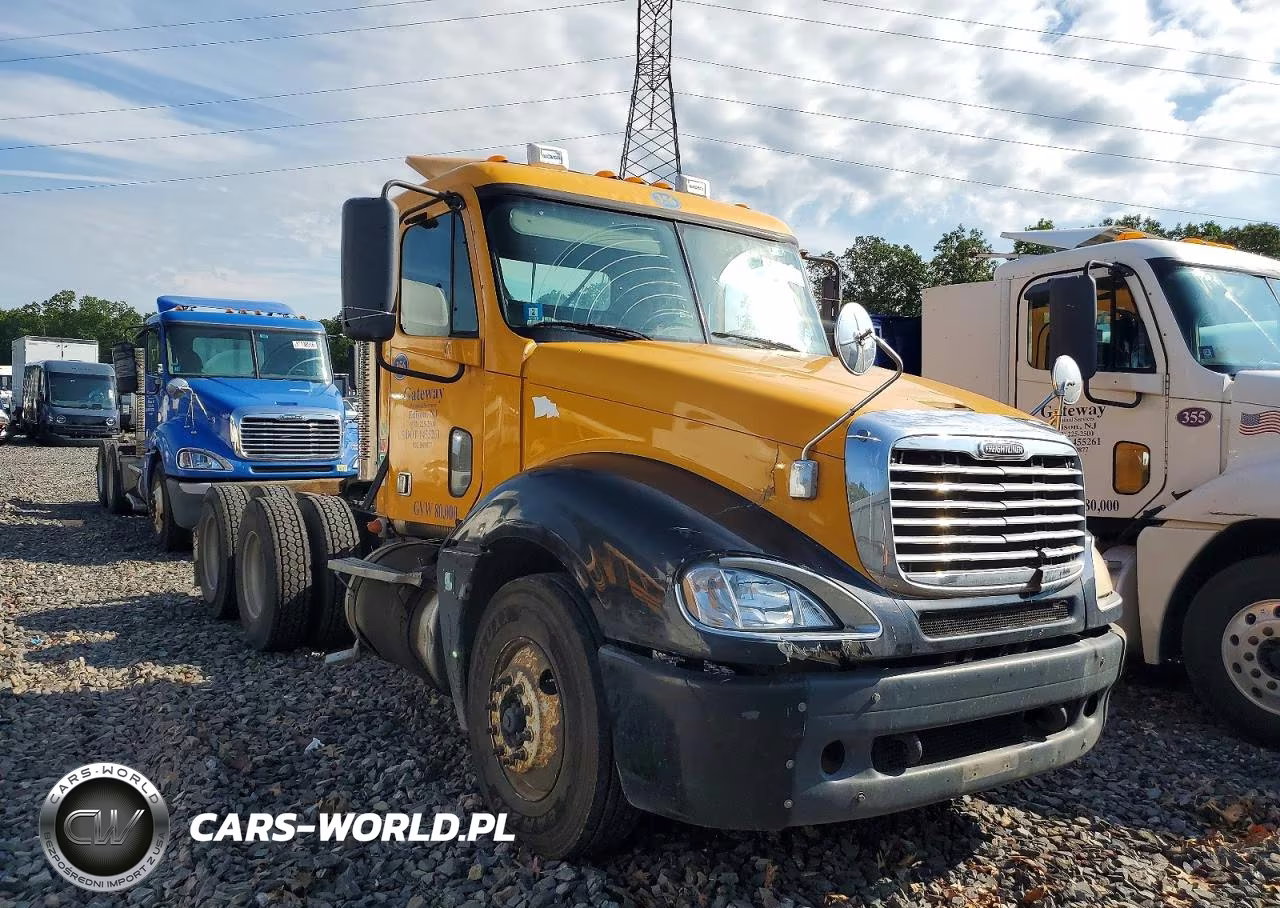 2007 Freightliner Columbia 112