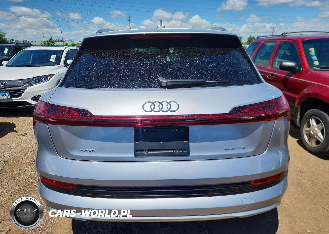 2022 Audi E-Tron Premium Plus VIN:WA1LAAGE7NB014307 - 6