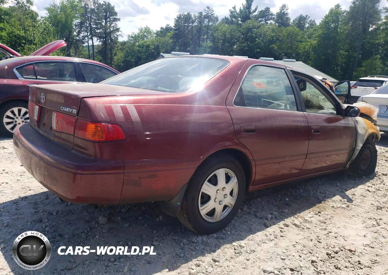2000 Toyota Camry Le VIN:JT2BG22K6Y0520139 - 3