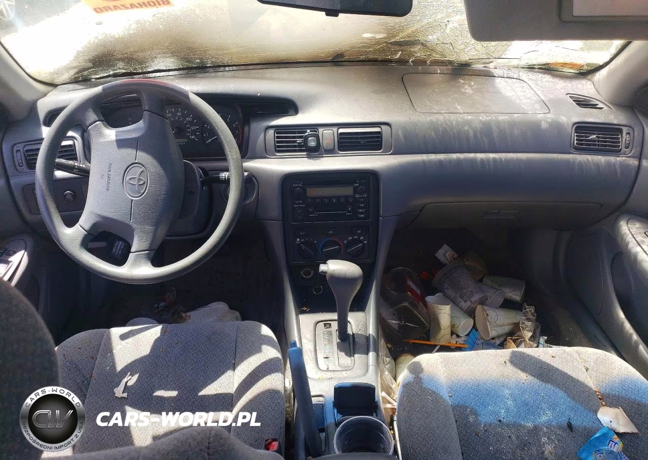2000 Toyota Camry Le VIN:JT2BG22K6Y0520139 - 8