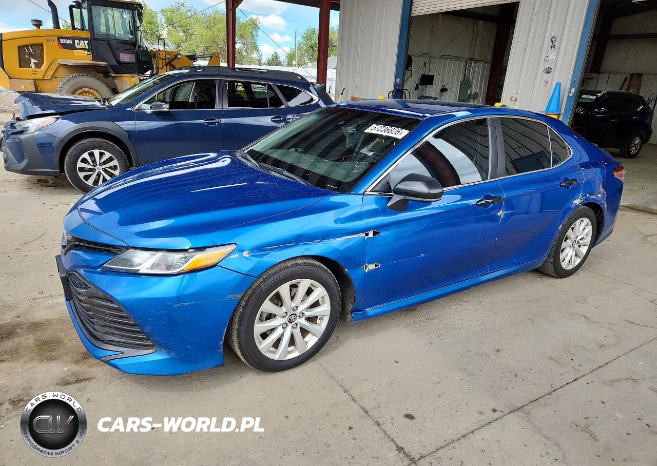 2019 Toyota Camry Le – zdjęcie 1 z 12