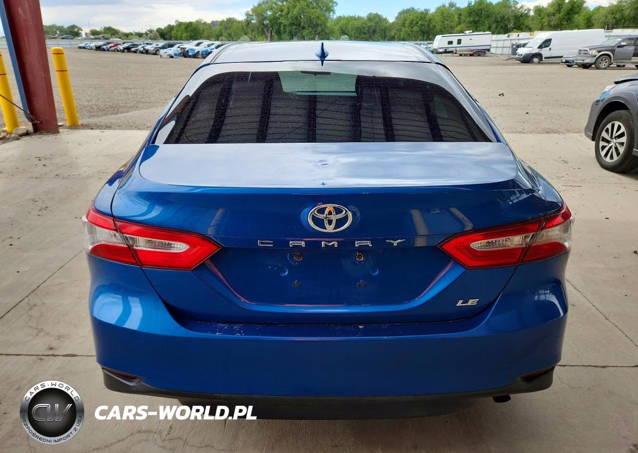 2019 Toyota Camry Le VIN:4T1B11HK6KU235852 - 6