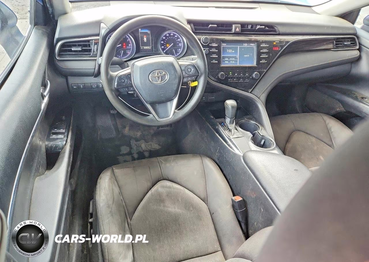 2019 Toyota Camry Le VIN:4T1B11HK6KU235852 - 8