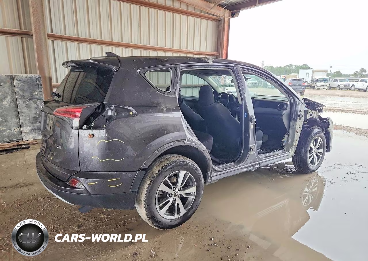 2017 Toyota Rav4 Xle VIN:JTMWFREV1HJ713240 - 3
