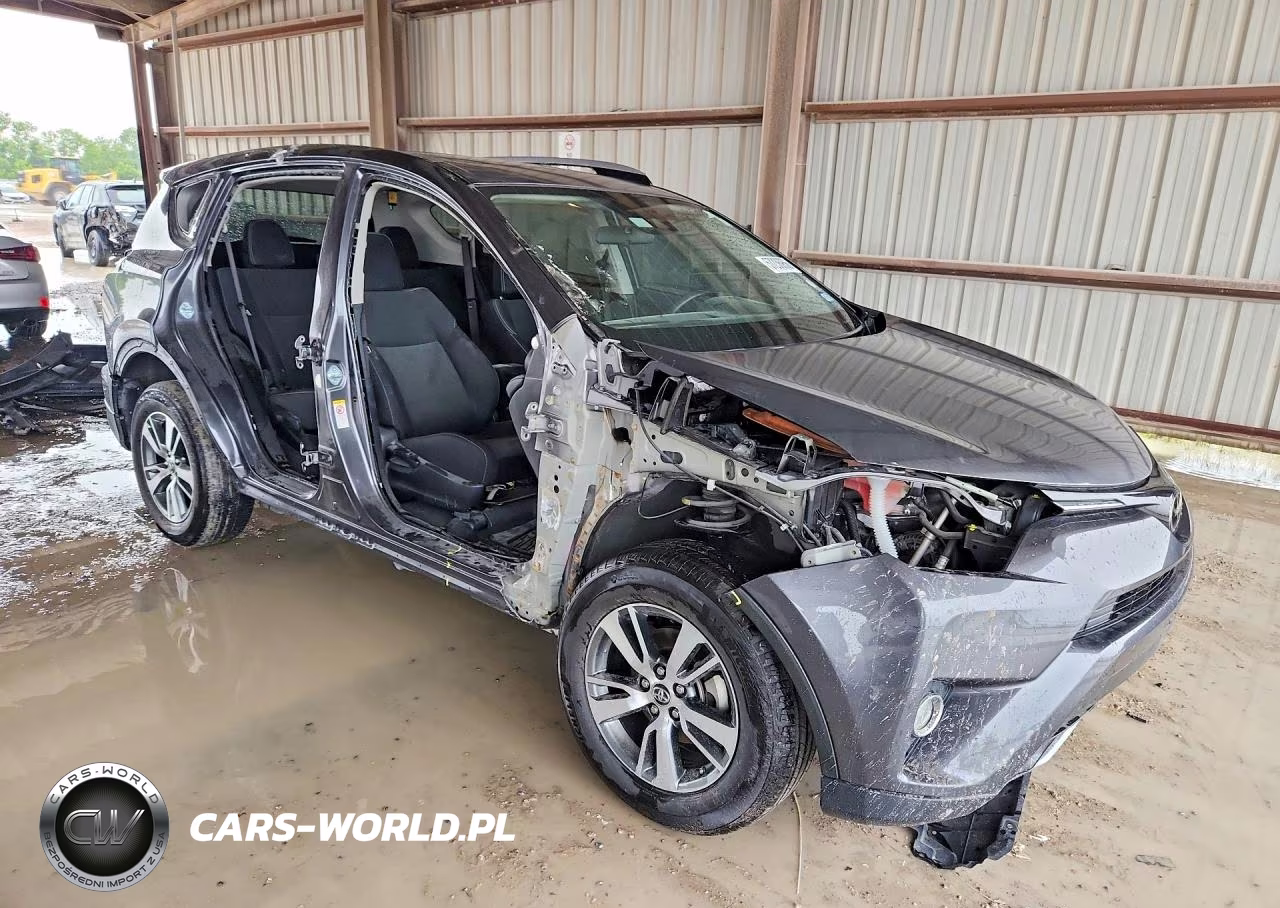 2017 Toyota Rav4 Xle VIN:JTMWFREV1HJ713240 - 4