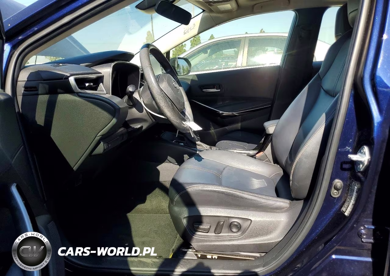 2020 Toyota Corolla Xle VIN:JTDFPRAE7LJ016988 - 7