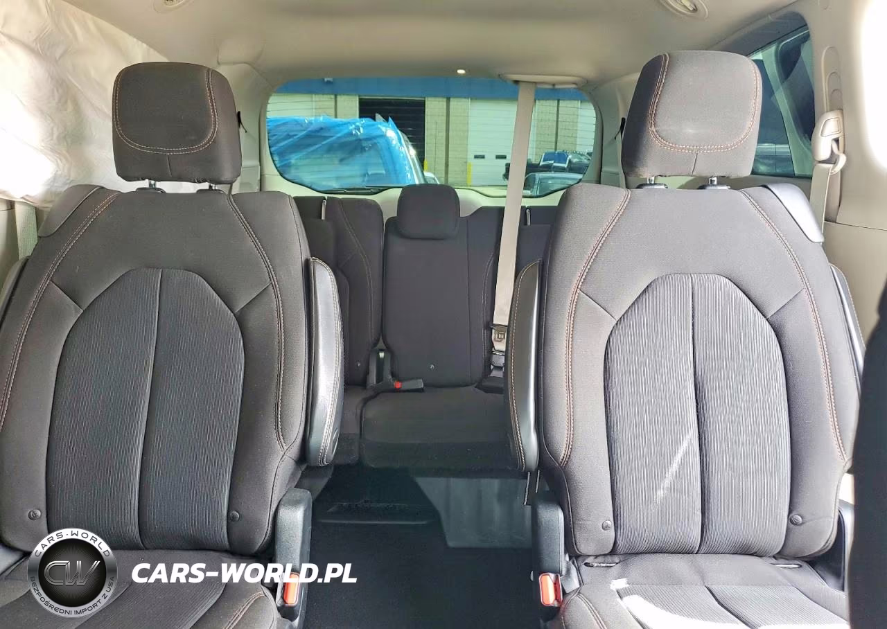 2017 Chrysler Pacifica Lx VIN:2C4RC1CG6HR708722 - 10