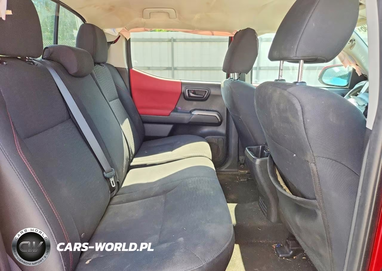 2018 Toyota Tacoma VIN:3TMCZ5AN0JM168780 - 10