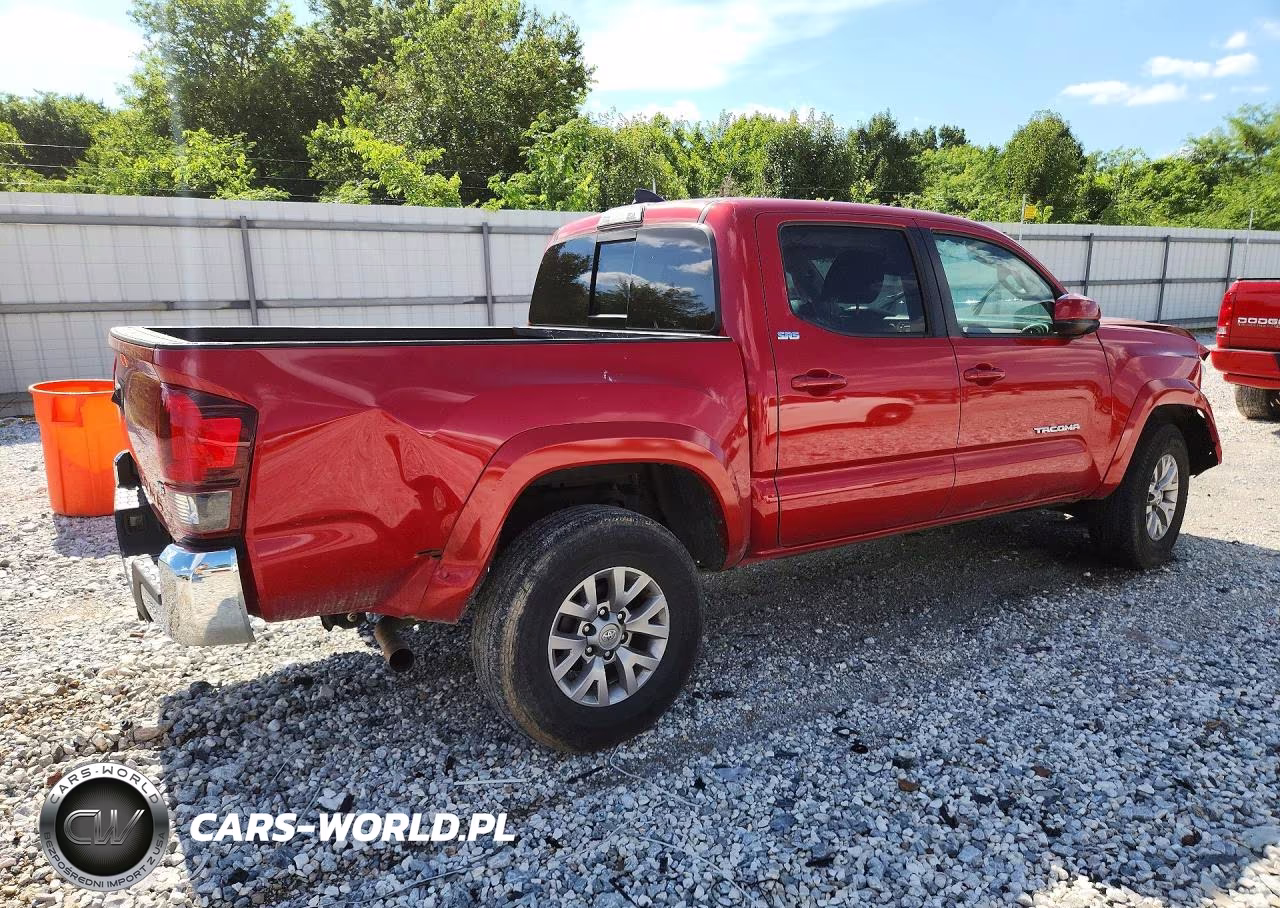 2018 Toyota Tacoma VIN:3TMCZ5AN0JM168780 - 3