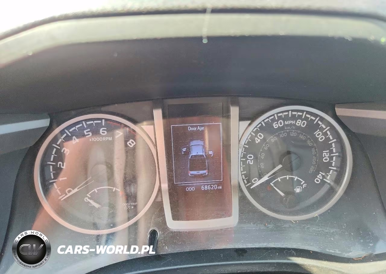 2018 Toyota Tacoma VIN:3TMCZ5AN0JM168780 - 9
