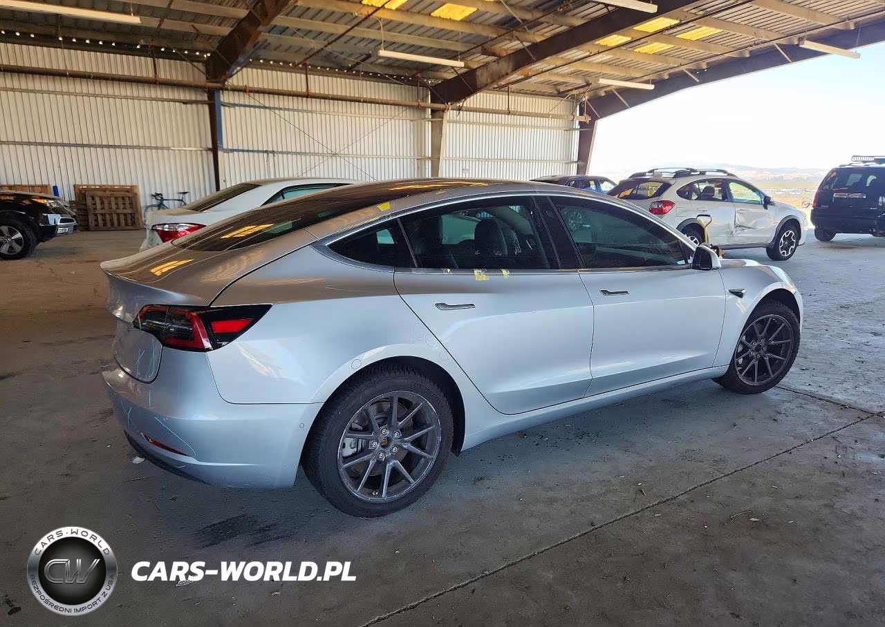 2018 Tesla Model 3 VIN:5YJ3E1EA1JF043979 - 3