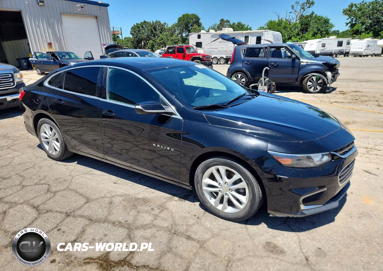 2018 Chevrolet Malibu Lt VIN:1G1ZD5ST7JF234935 - 4