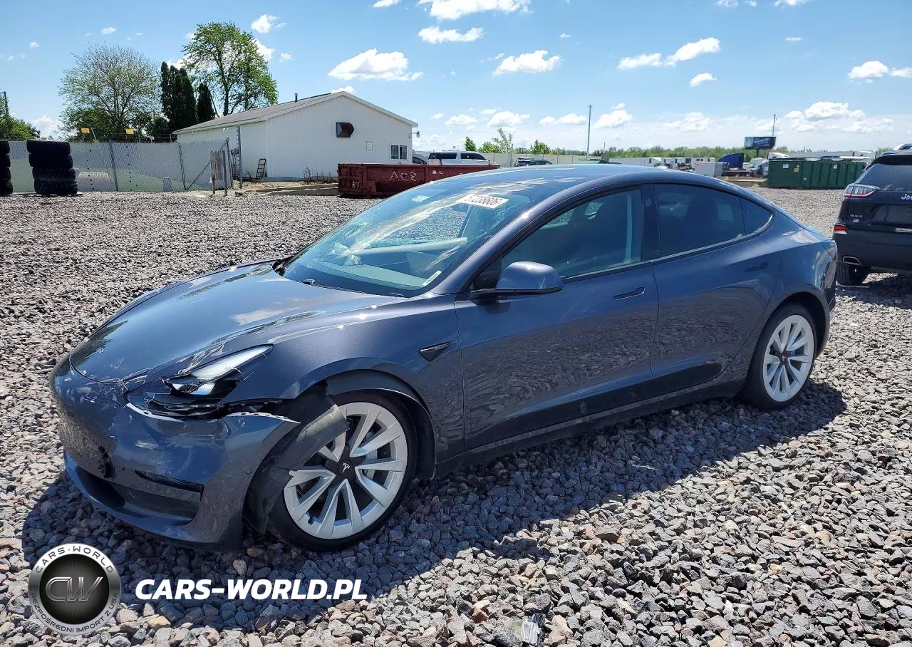 2021 Tesla Model 3 – zdjęcie 1 z 12