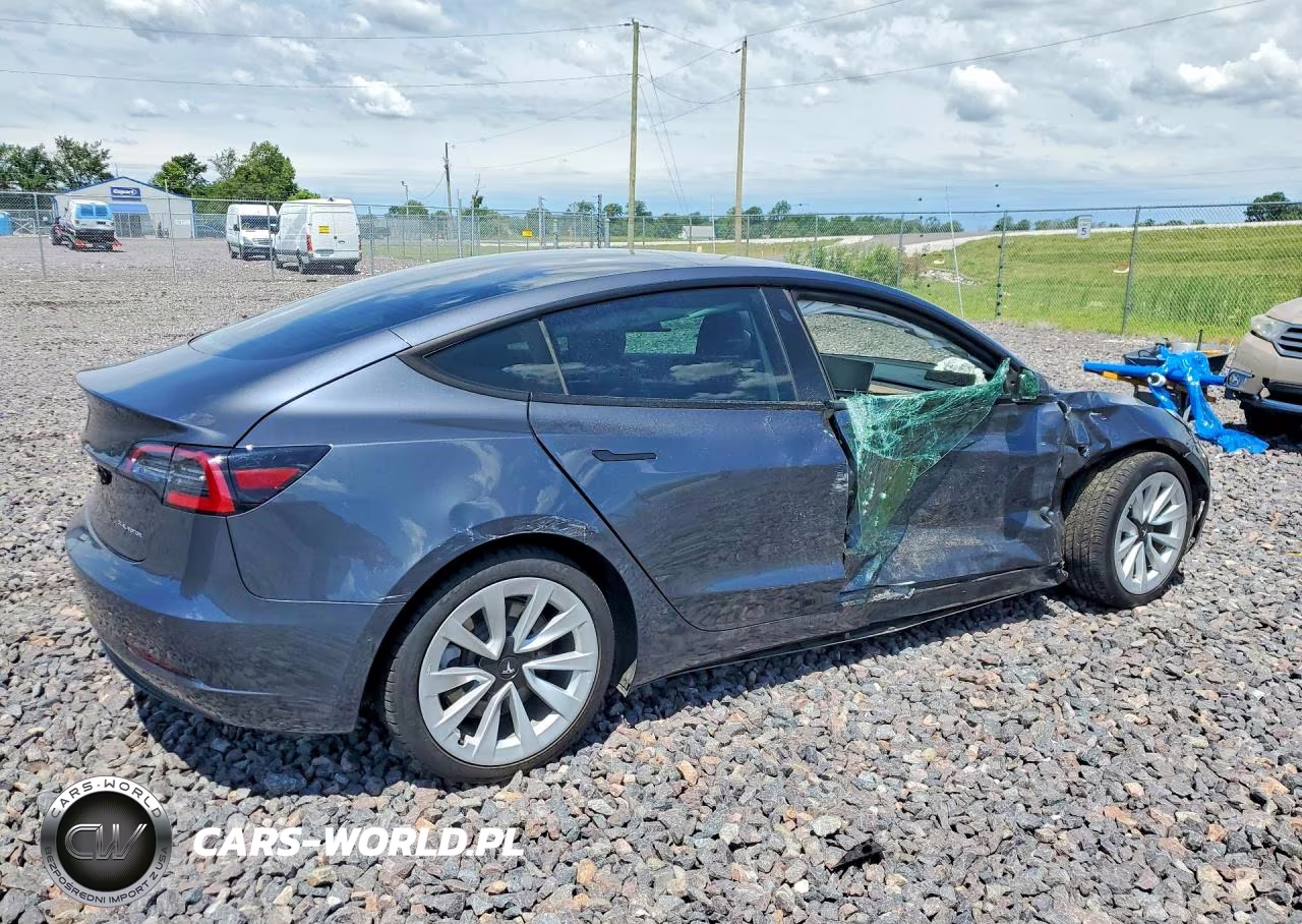 2021 Tesla Model 3 VIN:5YJ3E1EB0MF983543 - 3