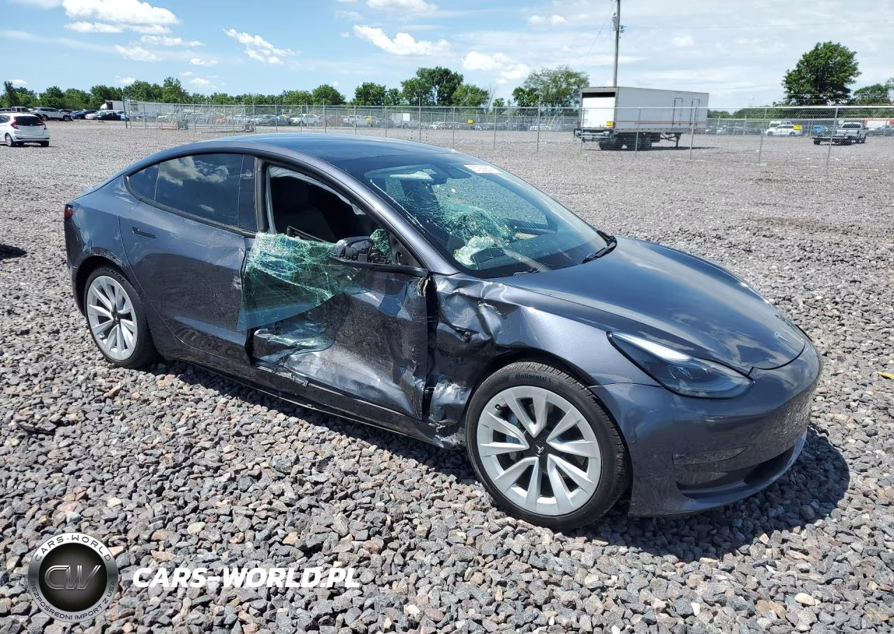 2021 Tesla Model 3 VIN:5YJ3E1EB0MF983543 - 4