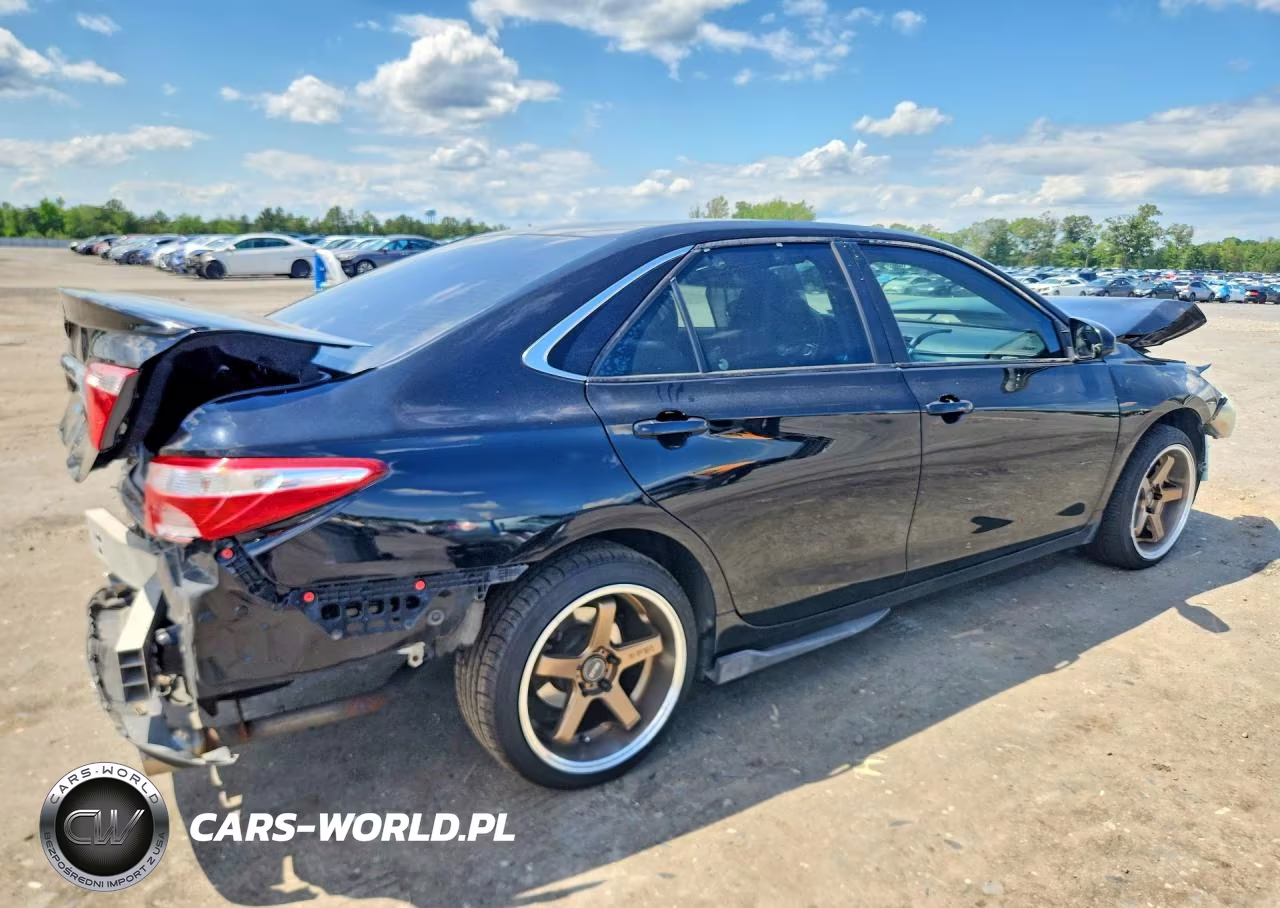 2016 Toyota Camry Se VIN:4T1BF1FK6GU538772 - 3